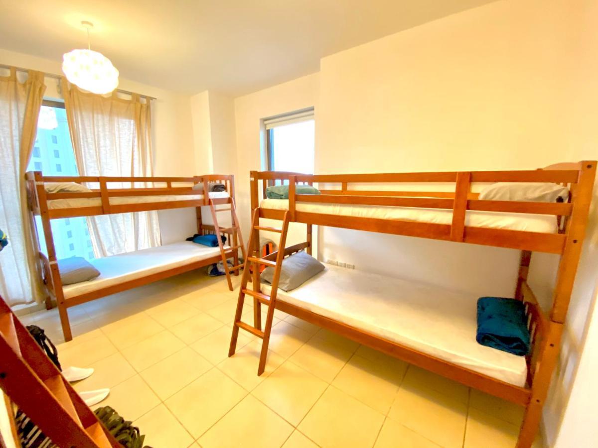 Dxb Backpackers Hostel Дубай Екстериор снимка
