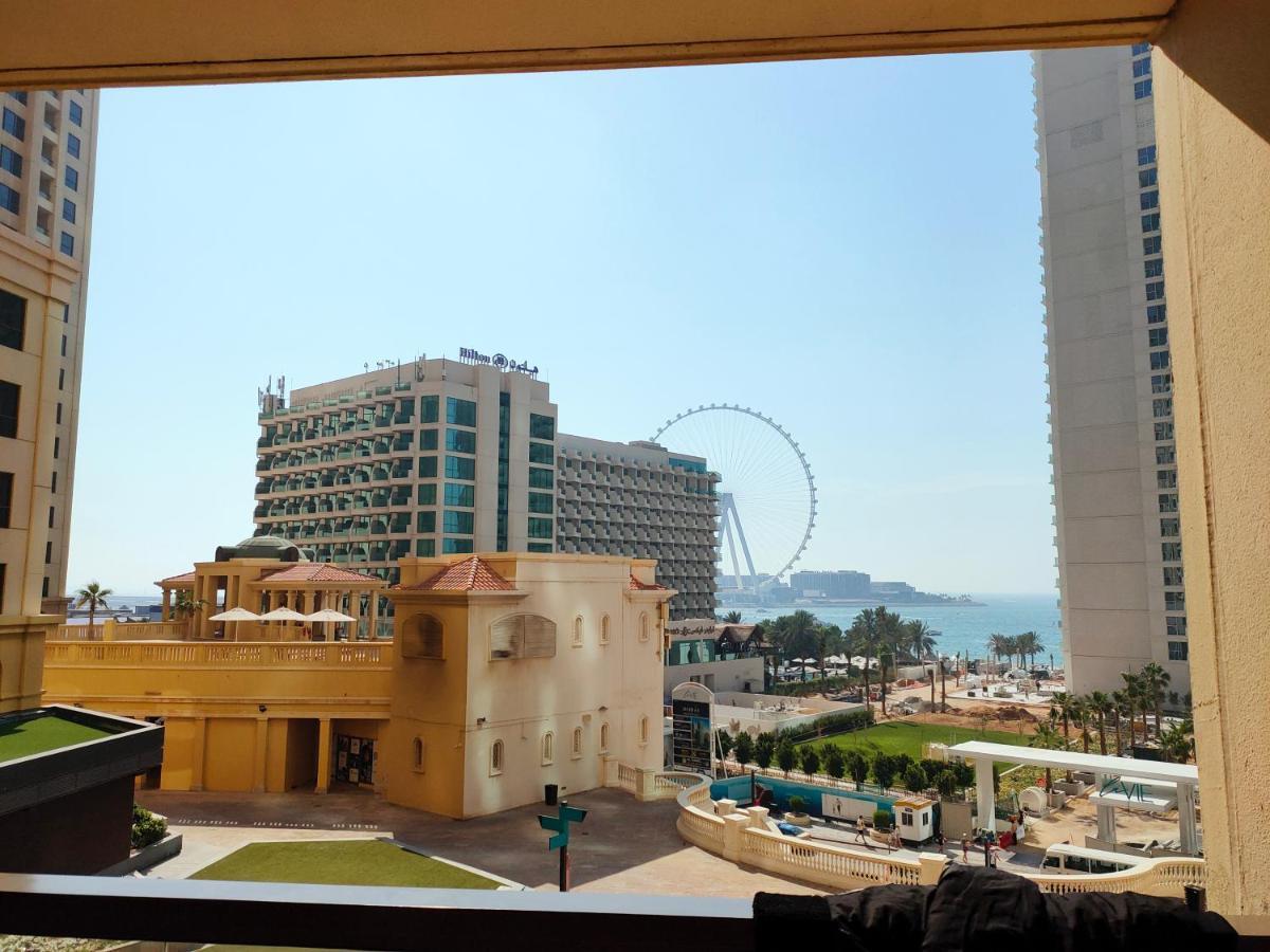 Dxb Backpackers Hostel Дубай Екстериор снимка