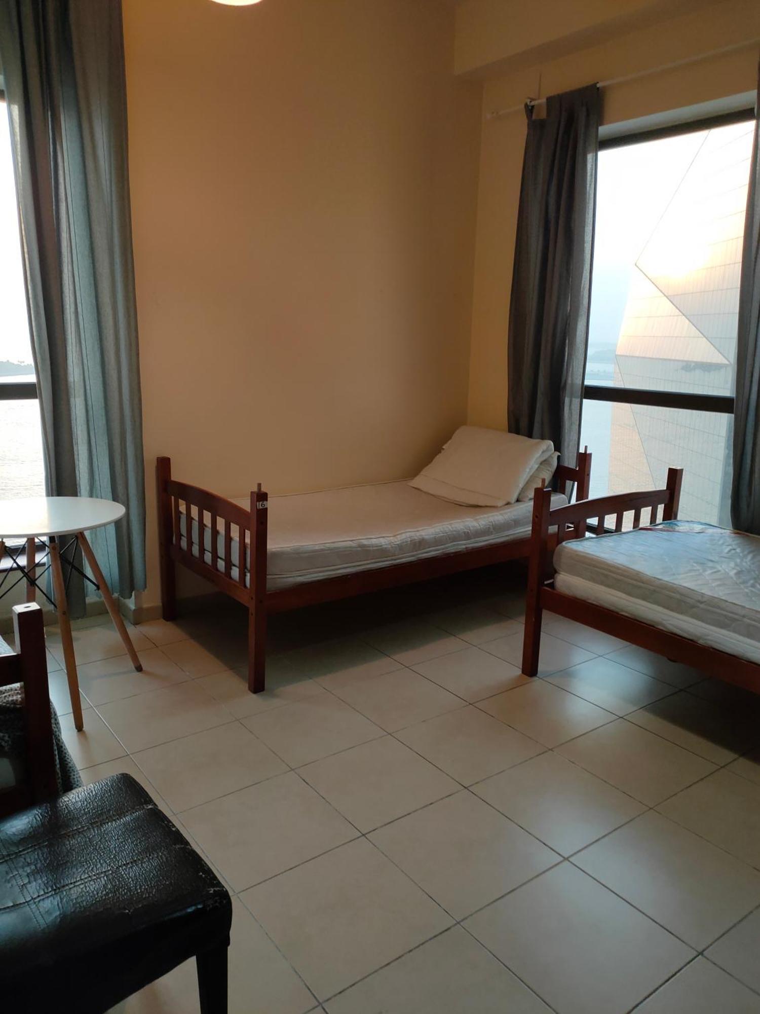 Dxb Backpackers Hostel Дубай Екстериор снимка